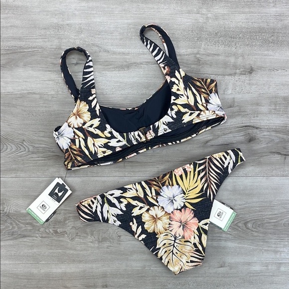 ☀️RIP CURL☀️ PARADISE CALLING UP TO A D-DD PARADISE CALLING CHEEKY BIKINI - Picture 8 of 16